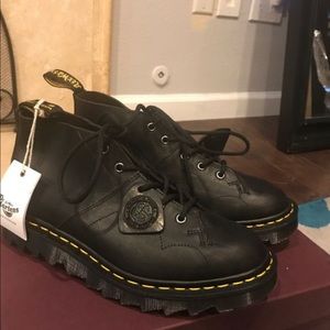 Brand new doc Martens never worn size 7 women’s